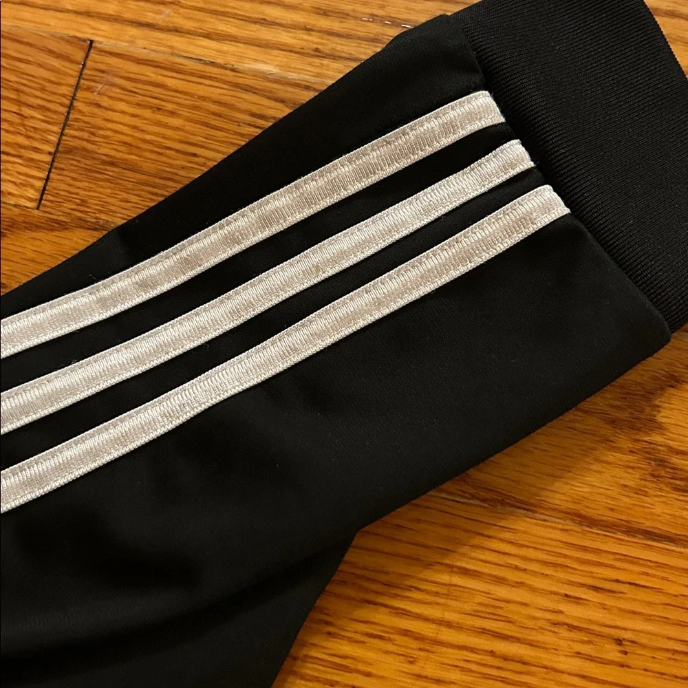 Adidas Kids joggers size small / 8 - Picture 3 of 6
